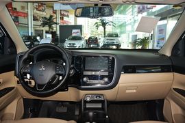 2016款三菱欧蓝德