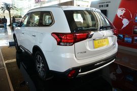 2016款三菱欧蓝德