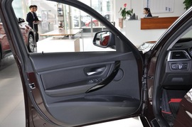 2017款宝马320Li