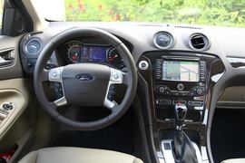 2011款蒙迪欧致胜GTDi