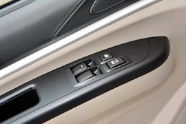 2017款东风风行菱智M5