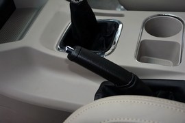 2017款东风风行菱智M5