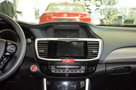 2016款本田雅阁混动