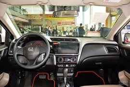 2015款本田锋范1.5L