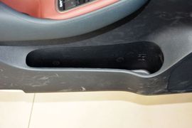 2017款丰田皇冠2.0T运动版