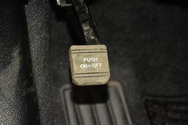 2017款丰田皇冠2.0T运动版