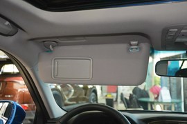 2017款丰田皇冠2.0T运动版