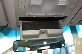 2017款丰田皇冠2.0T运动版