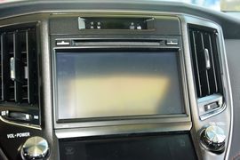 2017款丰田皇冠2.0T运动版