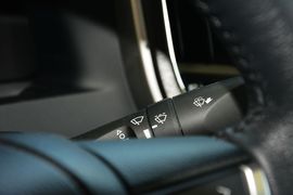 2017款丰田皇冠2.0T运动版