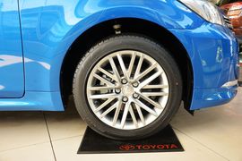 2017款丰田皇冠2.0T运动版