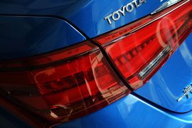 2017款丰田皇冠2.0T运动版