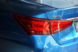 2017款丰田皇冠2.0T运动版
