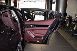 2010款保时捷Panamera