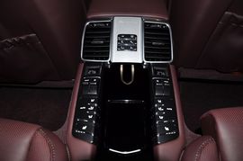 2010款保时捷Panamera