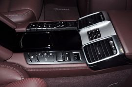 2010款保时捷Panamera