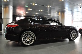2010款保时捷Panamera