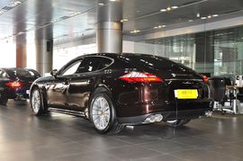 2010款保时捷Panamera
