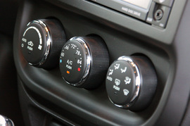 2011款Jeep吉普指南者