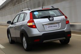 2011款东风风神H30