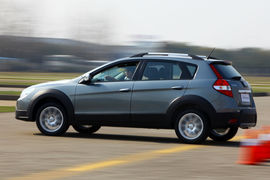 2011款东风风神H30