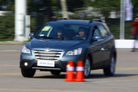 2011款东风风神H30