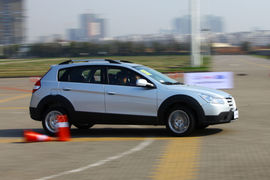 2011款东风风神H30