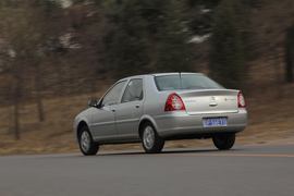 2011款东风雪铁龙爱丽舍试驾