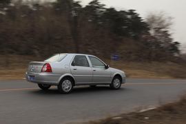 2011款东风雪铁龙爱丽舍试驾