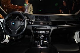 新BMW7系施坦威全球限量版实拍