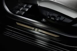 新BMW7系施坦威全球限量版