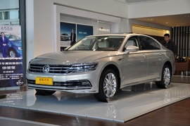 2016款上汽大众辉昂 380TSI 两驱行政旗舰版