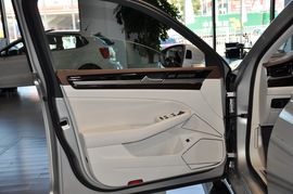 2016款上汽大众辉昂