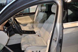 2016款上汽大众辉昂