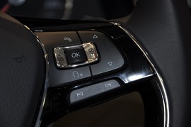 2016款上汽大众辉昂