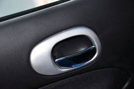 2010款标致207三厢