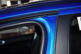 2010款标致207三厢