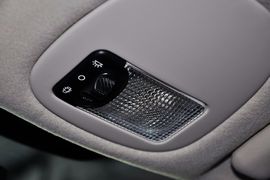 2010款标致207三厢