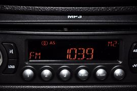 2010款标致207三厢