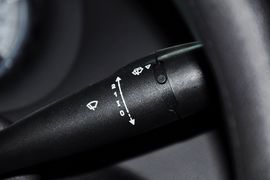 2010款标致207三厢