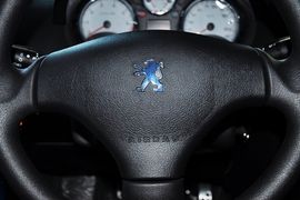 2010款标致207三厢