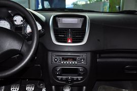 2010款标致207三厢