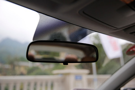 2017款起亚K2三厢