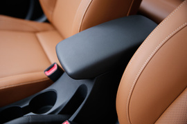 2017款起亚K2三厢