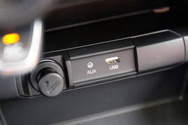 2017款起亚K2三厢