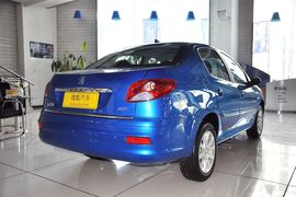 2010款标致207三厢