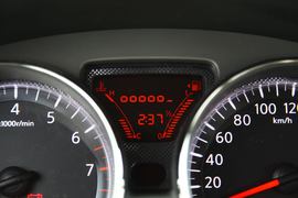 2011款东风日产新阳光大理试驾