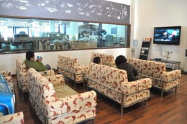 东风标致307日常4S店保养资料图