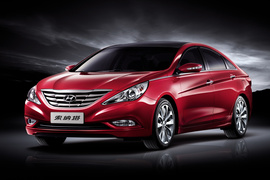 2011款北京现代索纳塔八