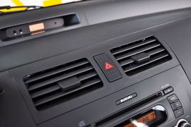 2011款长安铃木雨燕
